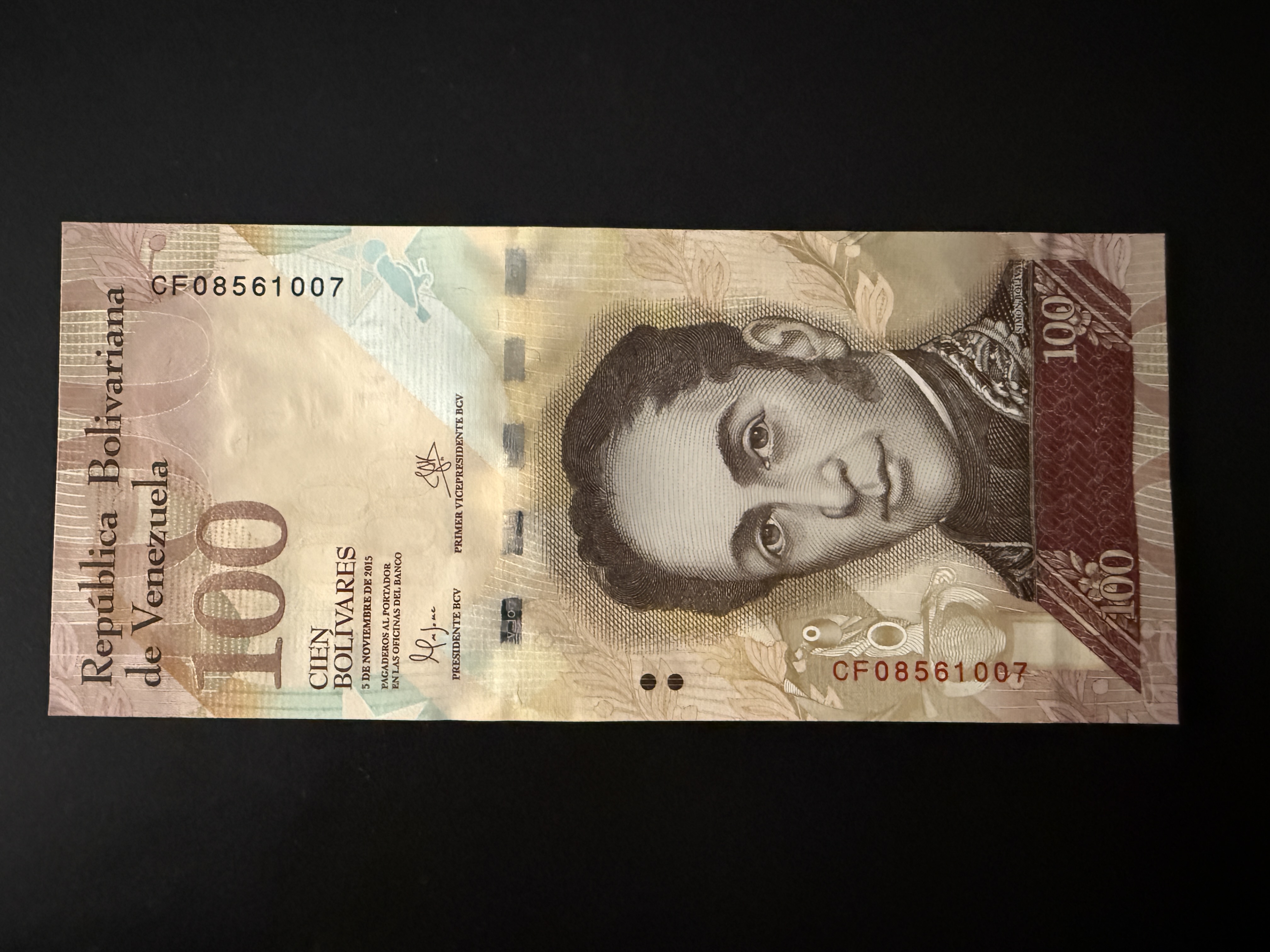 VENEZUELA 100 Bolivares 5.11.2015 (P.93) UNC