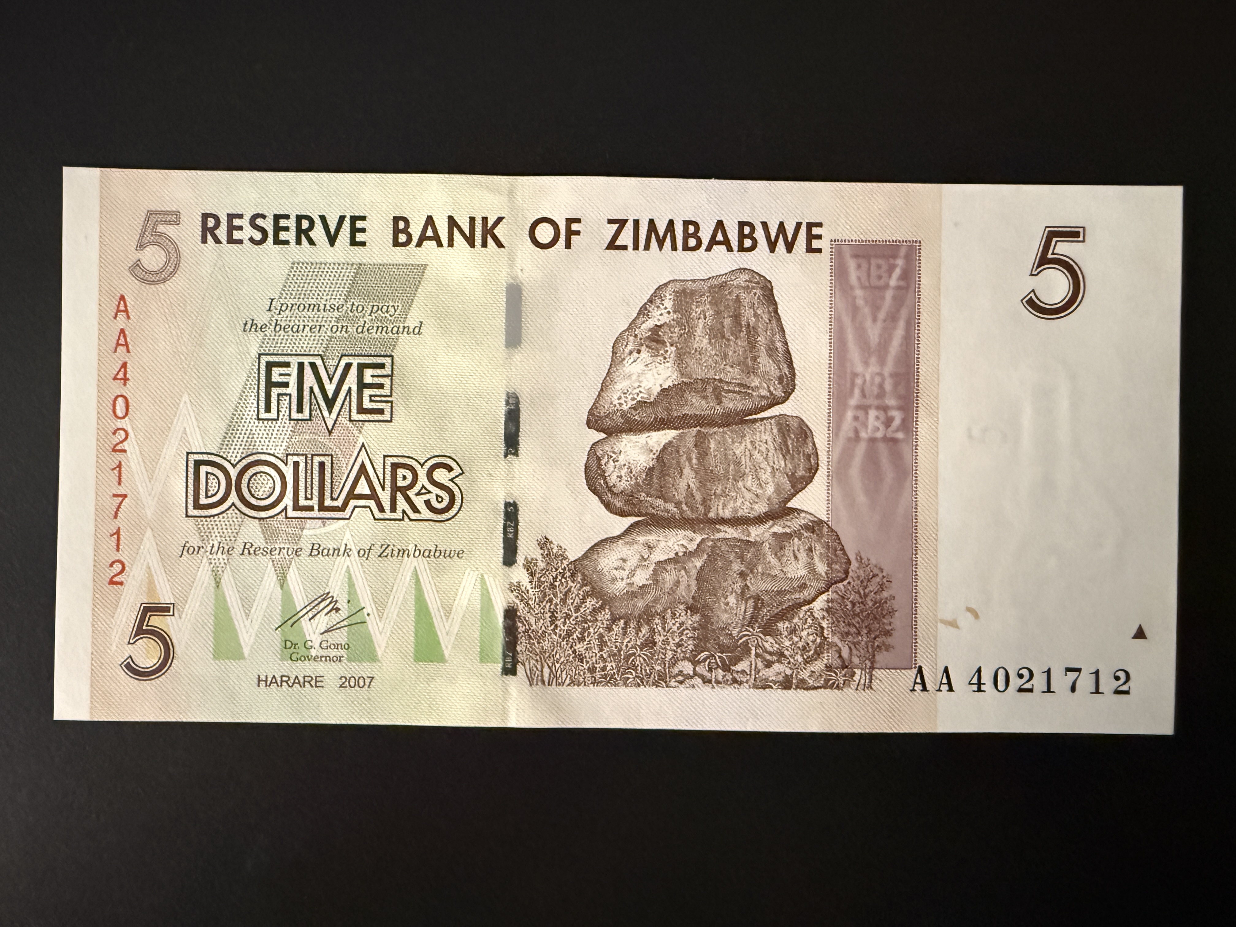 ZIMBABWE 5 Dollars 2007 (P.66) UNC
