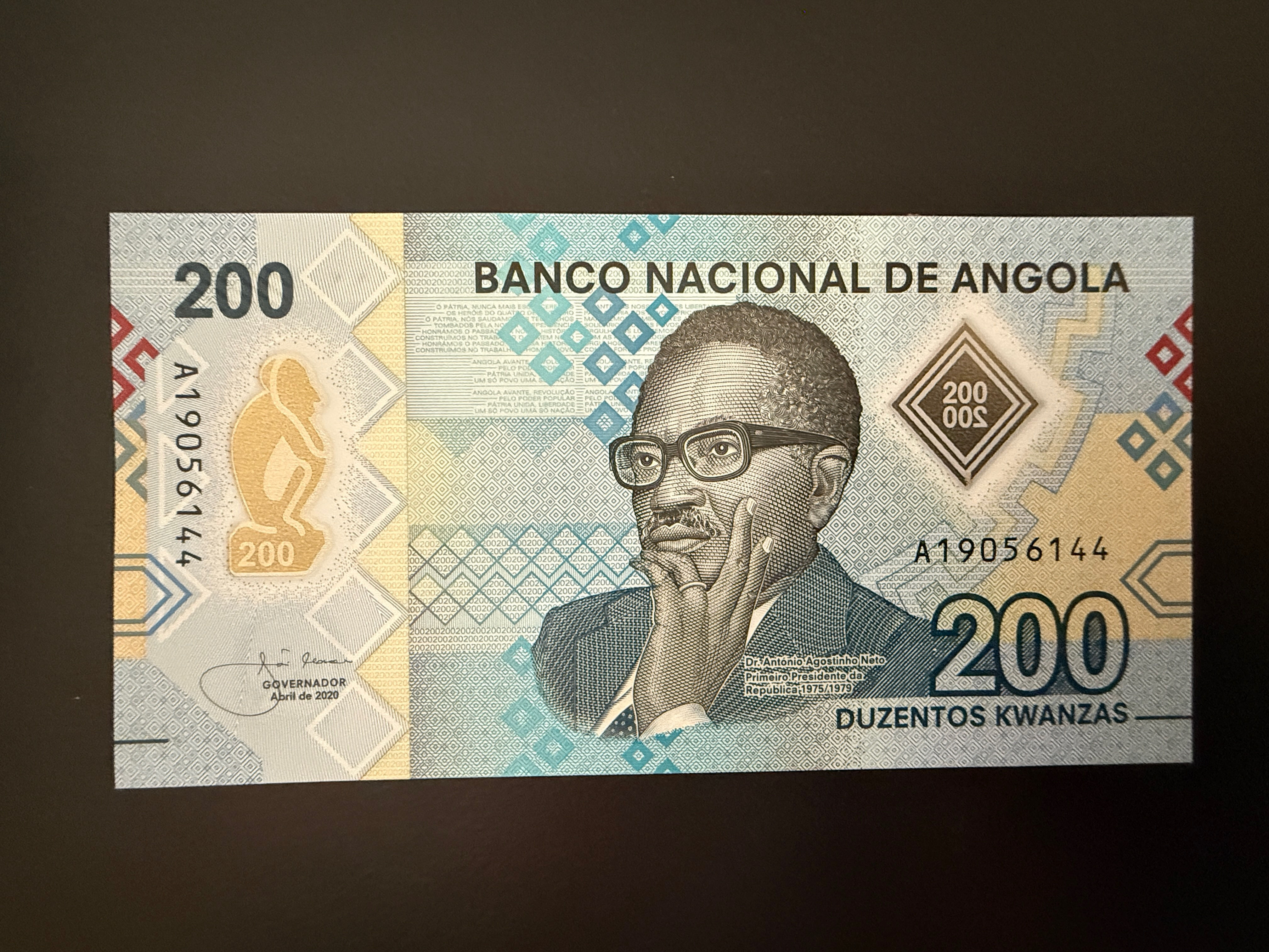 Angola 200 Kwanzas 4.2020 UNC (P.160) Polymer