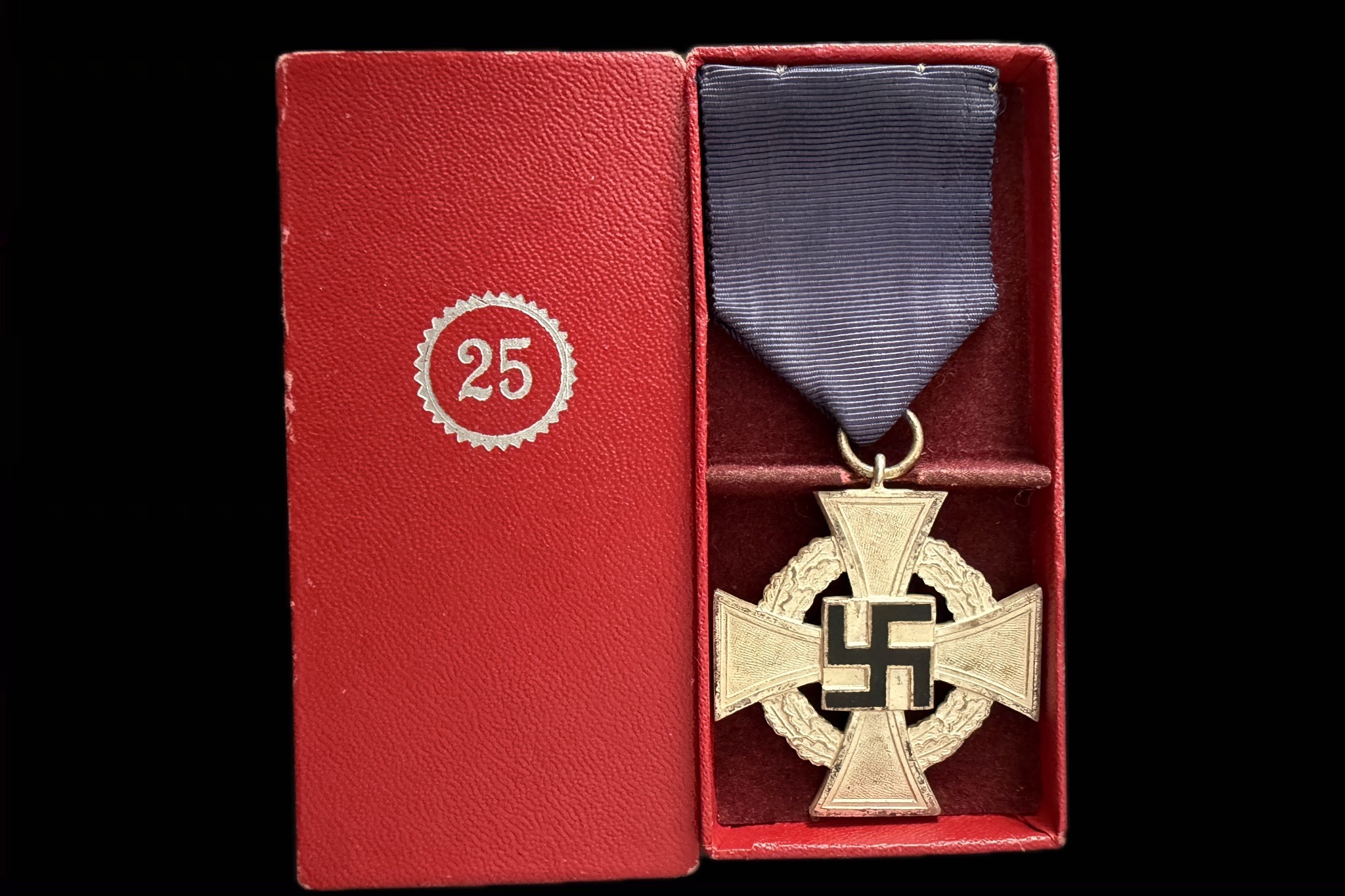 25 éves szolgálatért adományozott hűségszolgálati díszjelvény 2. fokozat szalagon OEK 3524 eredeti adományozási tokban