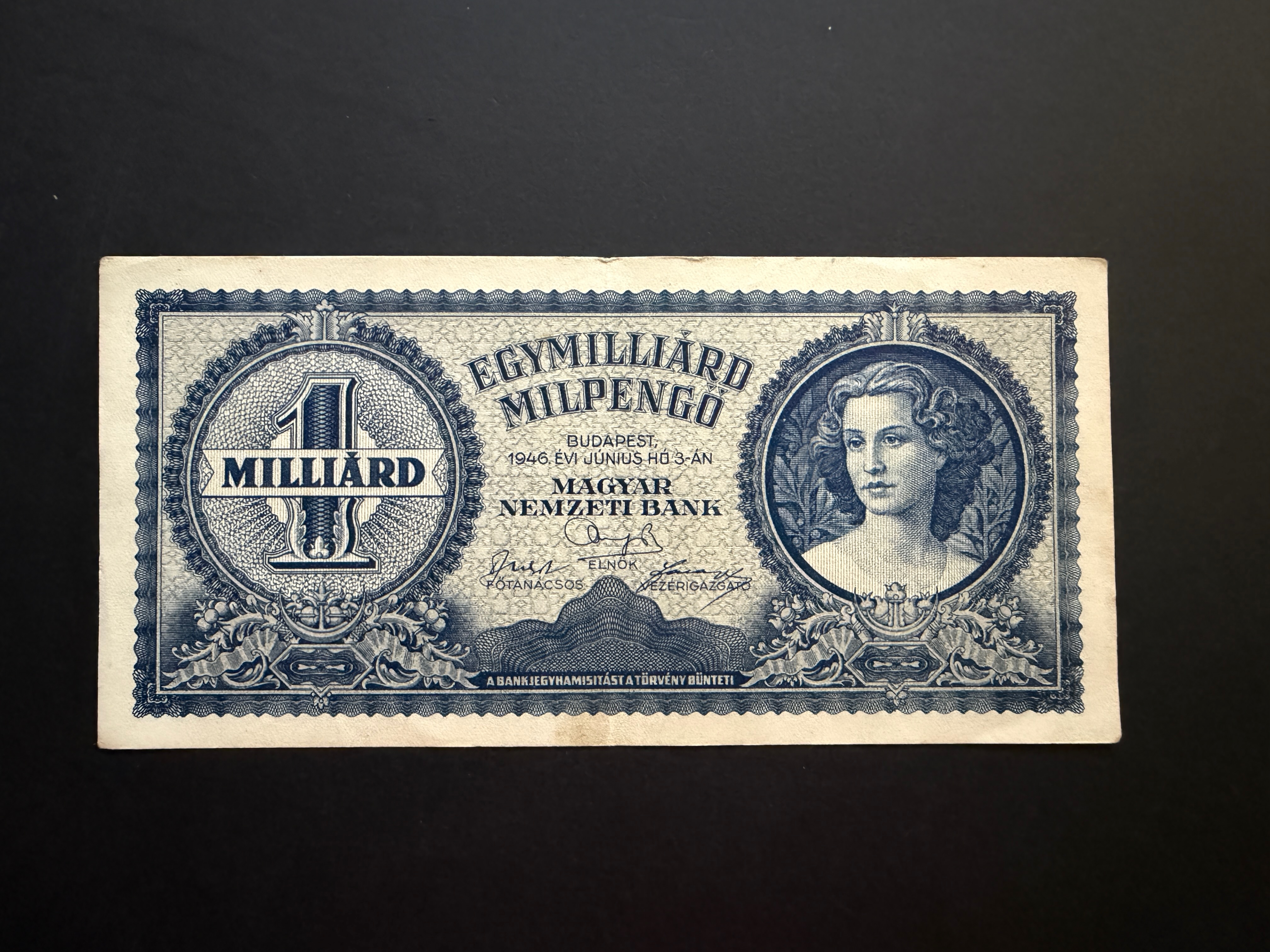 Egymilliárd Milpengő (1946) Adamo P34 EF